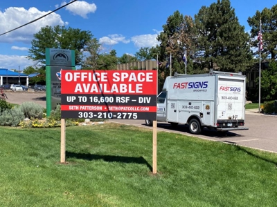 freestanding signs Photo